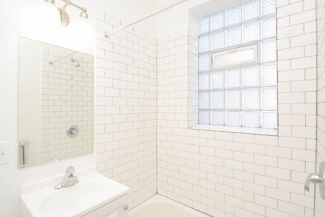 4241 N KENMORE Avenue 110, Chicago, IL 60613