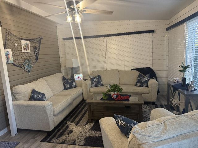 16736 SUNSHINE AVENUE 19, Clermont, FL 34714