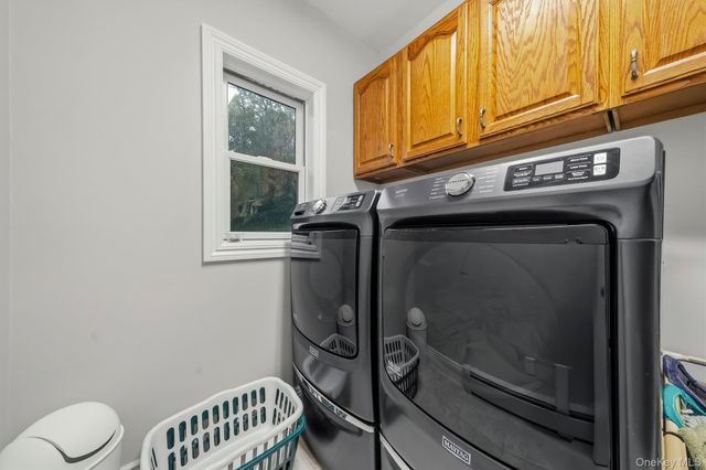 16 Canterbury Lane, Warwick, NY 10990
