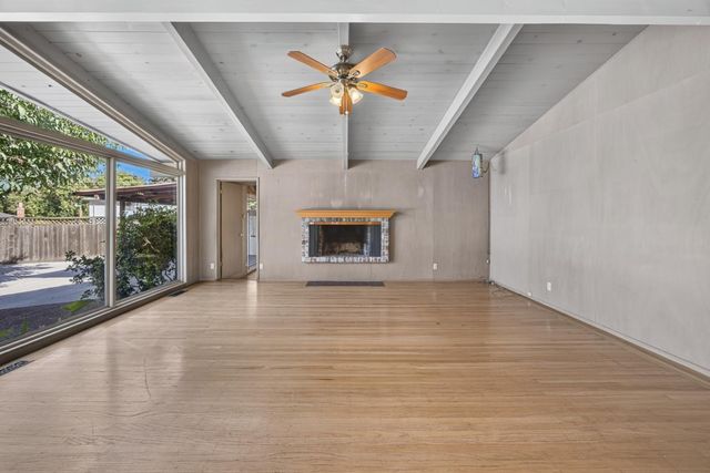 2130 Trimble Way, Sacramento, CA 95825