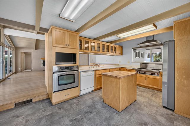 2130 Trimble Way, Sacramento, CA 95825