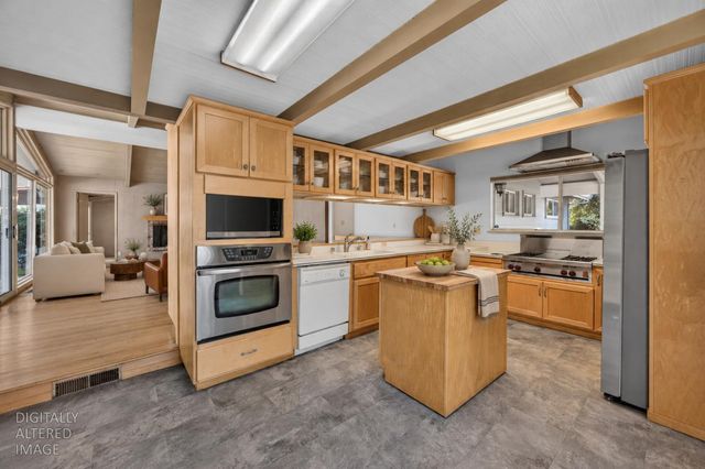 2130 Trimble Way, Sacramento, CA 95825
