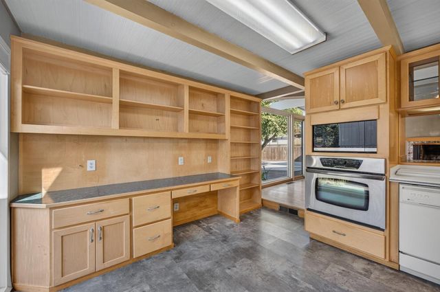 2130 Trimble Way, Sacramento, CA 95825