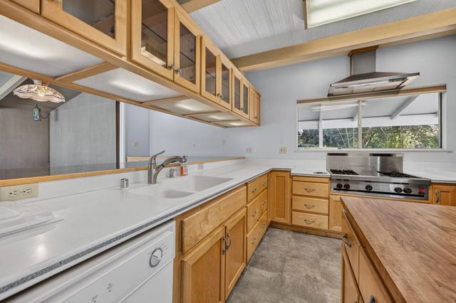 2130 Trimble Way, Sacramento, CA 95825