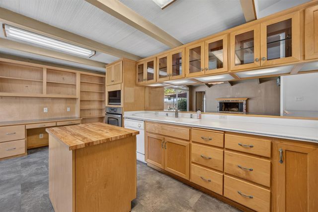 2130 Trimble Way, Sacramento, CA 95825