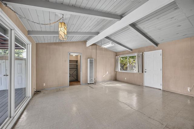 2130 Trimble Way, Sacramento, CA 95825