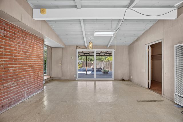 2130 Trimble Way, Sacramento, CA 95825