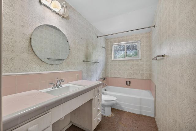 2130 Trimble Way, Sacramento, CA 95825