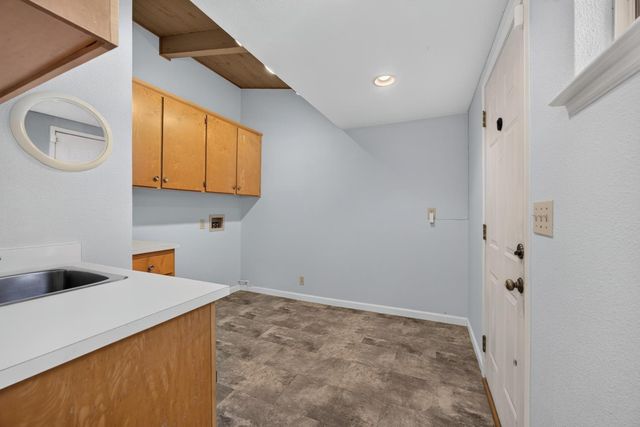 2130 Trimble Way, Sacramento, CA 95825