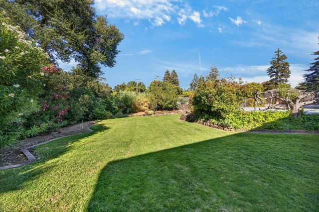 2130 Trimble Way, Sacramento, CA 95825