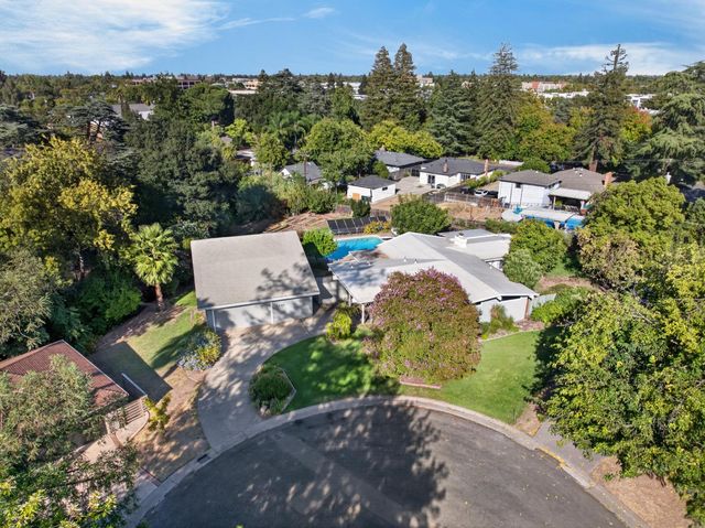 2130 Trimble Way, Sacramento, CA 95825