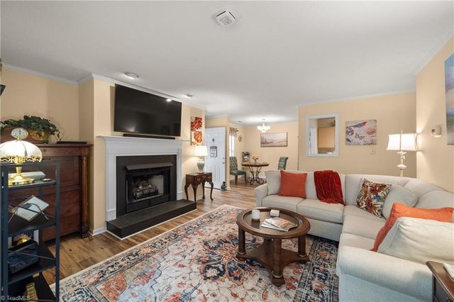 3952 Westridge Meadow Circle, Clemmons, NC 27012