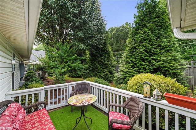 3952 Westridge Meadow Circle, Clemmons, NC 27012