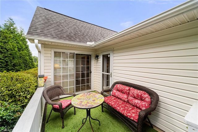 3952 Westridge Meadow Circle, Clemmons, NC 27012