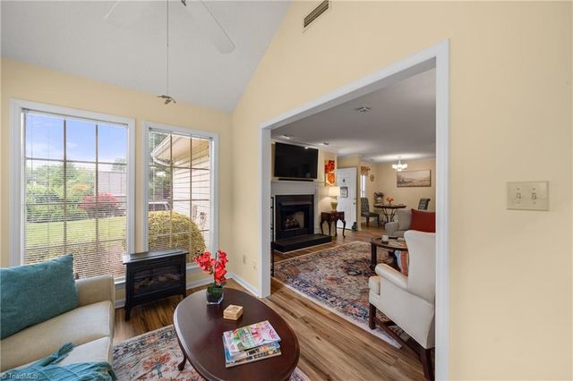 3952 Westridge Meadow Circle, Clemmons, NC 27012