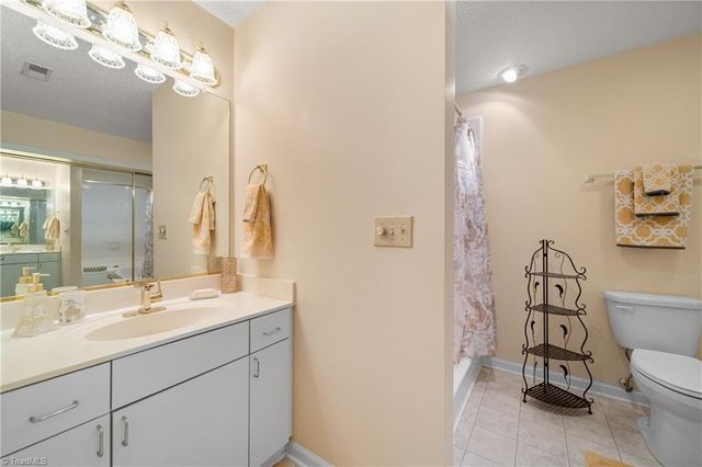 3952 Westridge Meadow Circle, Clemmons, NC 27012