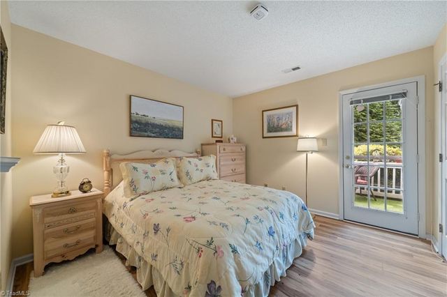 3952 Westridge Meadow Circle, Clemmons, NC 27012