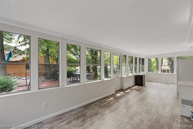 3815 Edgecrest Street, West Bloomfield, MI 48324