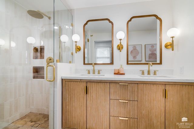 2320 Bailey Drive, Manhattan, KS 66502