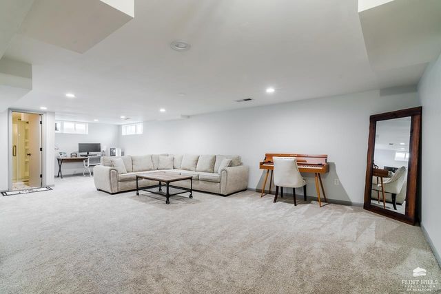 2320 Bailey Drive, Manhattan, KS 66502