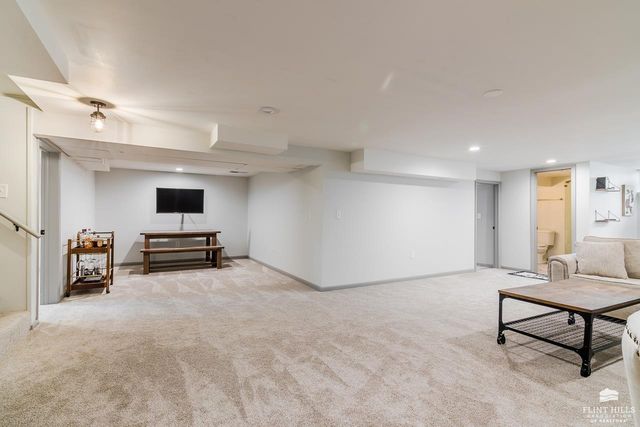 2320 Bailey Drive, Manhattan, KS 66502