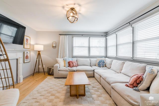 2320 Bailey Drive, Manhattan, KS 66502