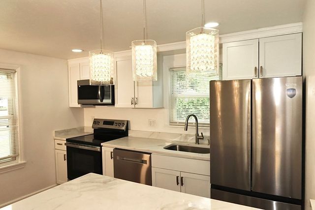 61 Russell Street, Springfield, MA 01104