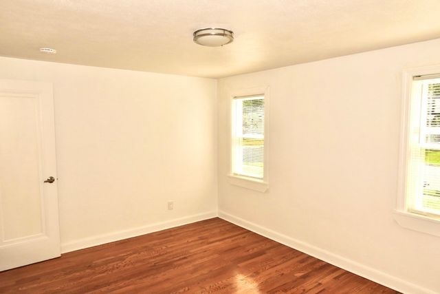 61 Russell Street, Springfield, MA 01104