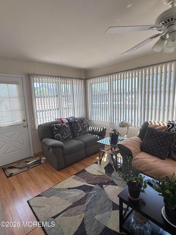 15 Curaco Avenue, Toms River, NJ 08753