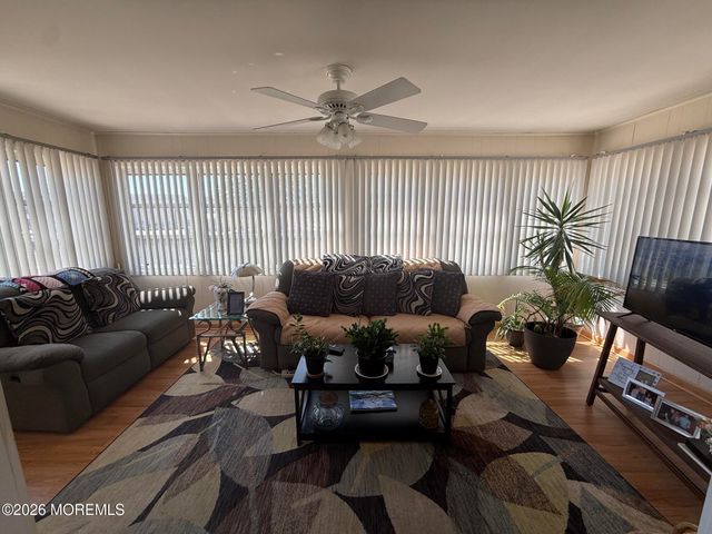 15 Curaco Avenue, Toms River, NJ 08753