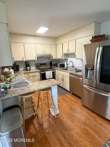 15 Curaco Avenue, Toms River, NJ 08753