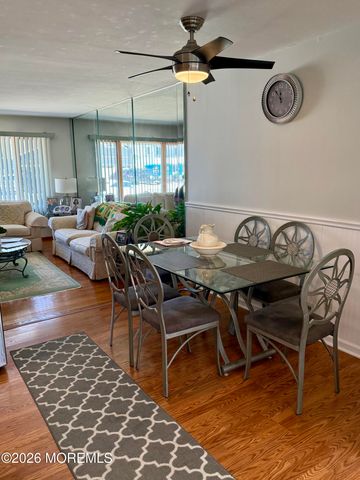15 Curaco Avenue, Toms River, NJ 08753