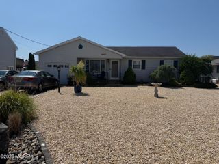 15 Curaco Avenue, Toms River, NJ 08753