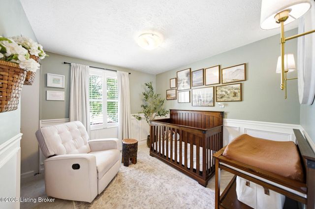 11302 Leesburg Pl, Louisville, KY 40241