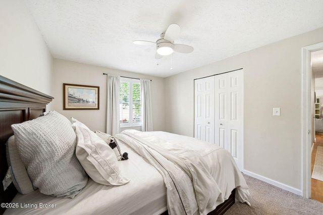 11302 Leesburg Pl, Louisville, KY 40241