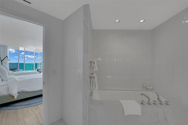 525 N Fort Lauderdale Beach Boulevard 1204, Fort Lauderdale, FL 33304