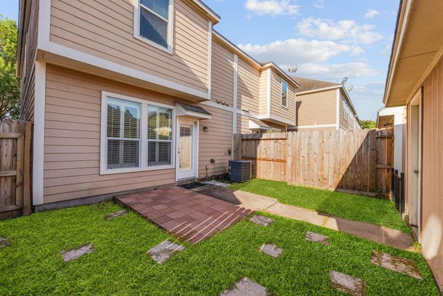 8018 Grow Lane, Houston, TX 77040