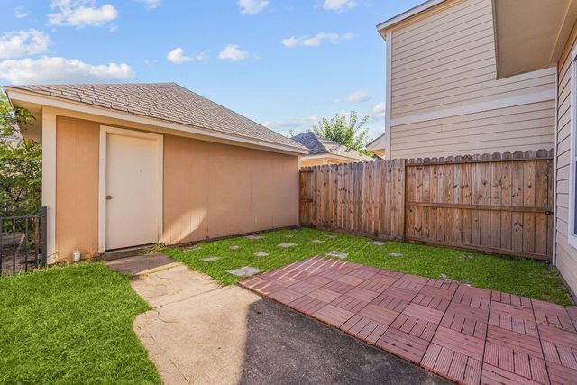 8018 Grow Lane, Houston, TX 77040