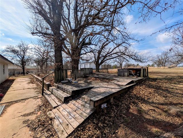 126 Pickard Drive, Mcloud, OK 74851