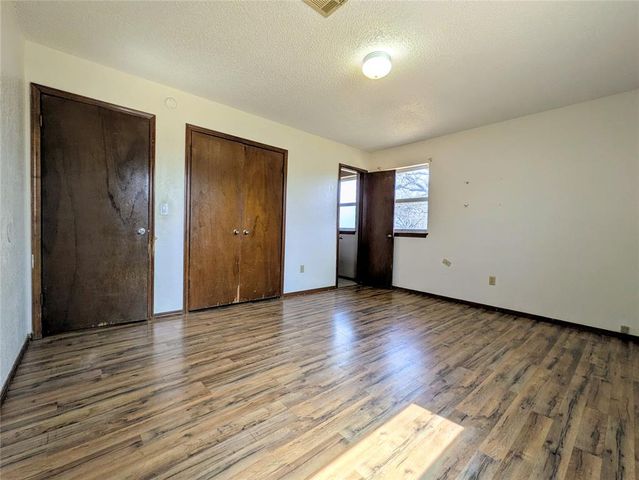 126 Pickard Drive, Mcloud, OK 74851