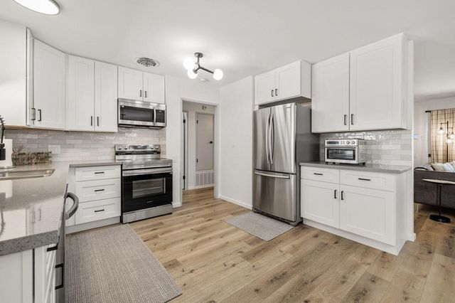 42700 Wisconsin Avenue, Palm Desert, CA 92211