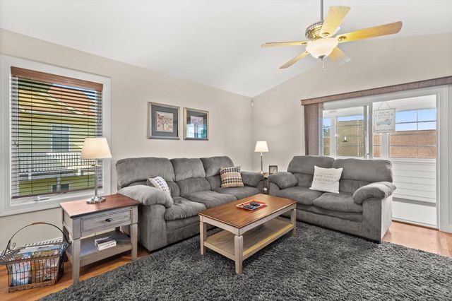 627 Tindalls Nest, Twin Lakes, WI 53181