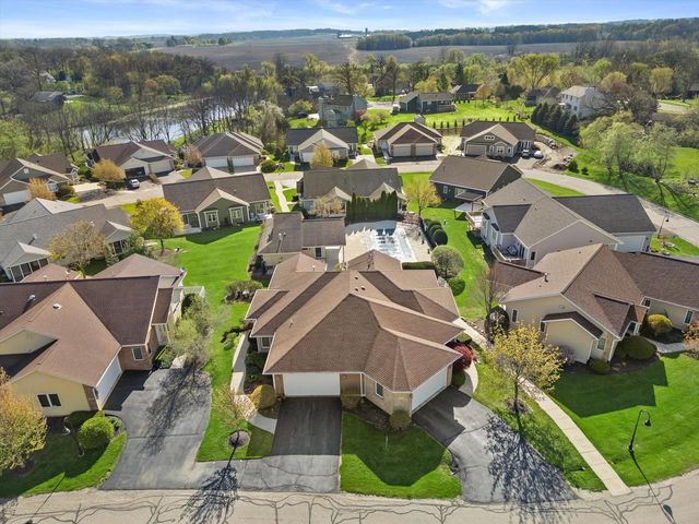 627 Tindalls Nest, Twin Lakes, WI 53181