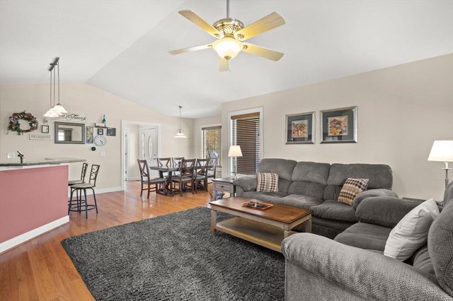 627 Tindalls Nest, Twin Lakes, WI 53181