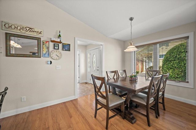 627 Tindalls Nest, Twin Lakes, WI 53181