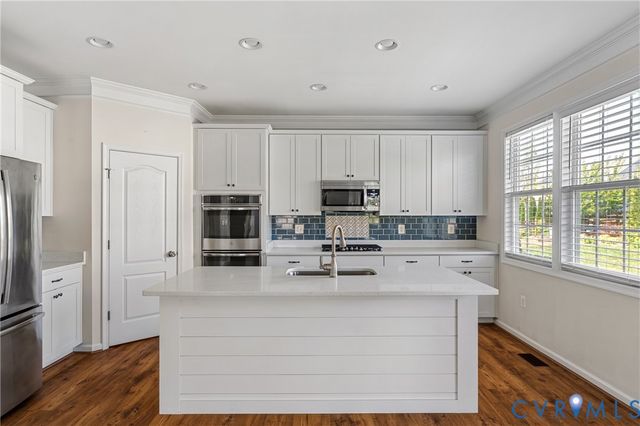 252 Appalachian Ln, Louisa, VA 22942