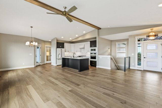 16933 E 15th Ln, Spokane Valley, WA 99037
