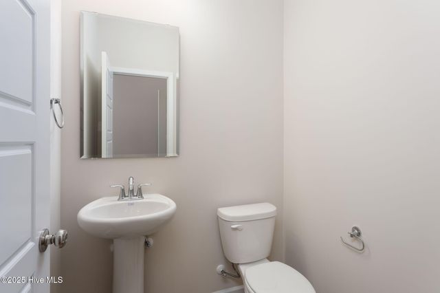 179 S Bandwheel Way, Hampstead, NC 28443