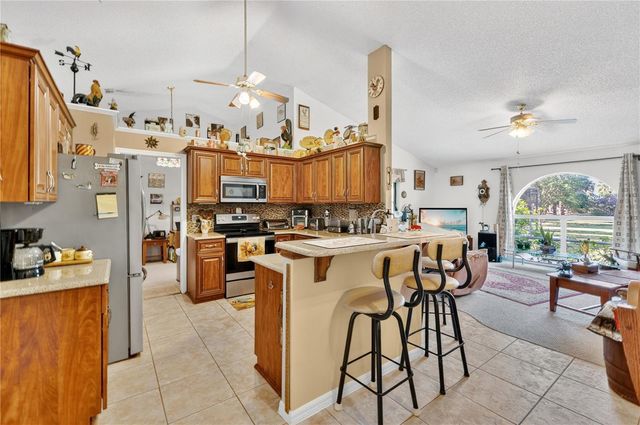 897 OSMOSIS DRIVE SW, Palm Bay, FL 32908