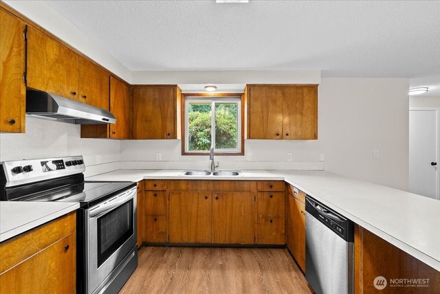 708 Tartan Drive SW, Olympia, WA 98501